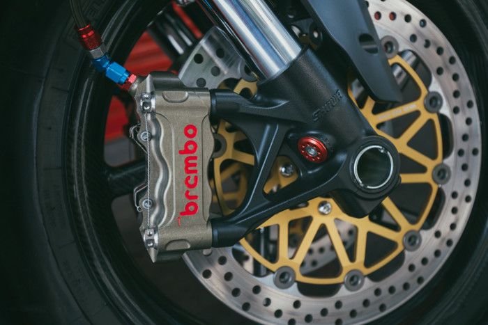 Ducati 899 Panigale độ chất với cặp mâm sợi carbon BST ảnh 10