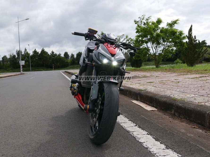 Can ban Kawasaki Z1000 ABS 2015 mau den xam cam o Lam Dong gia lien he MSP #950535