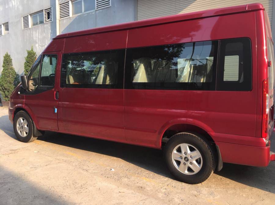 Ban Ford Transit Luxury 2019 moi Du mau giao ngay, LH 0827707007