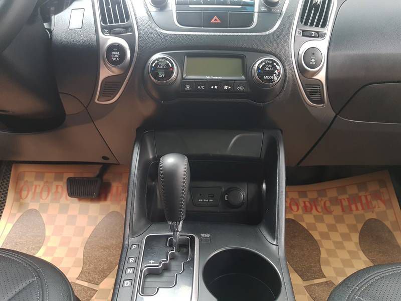 Ban Hyundai Tucson 4WD 2011 cu Ha Noi