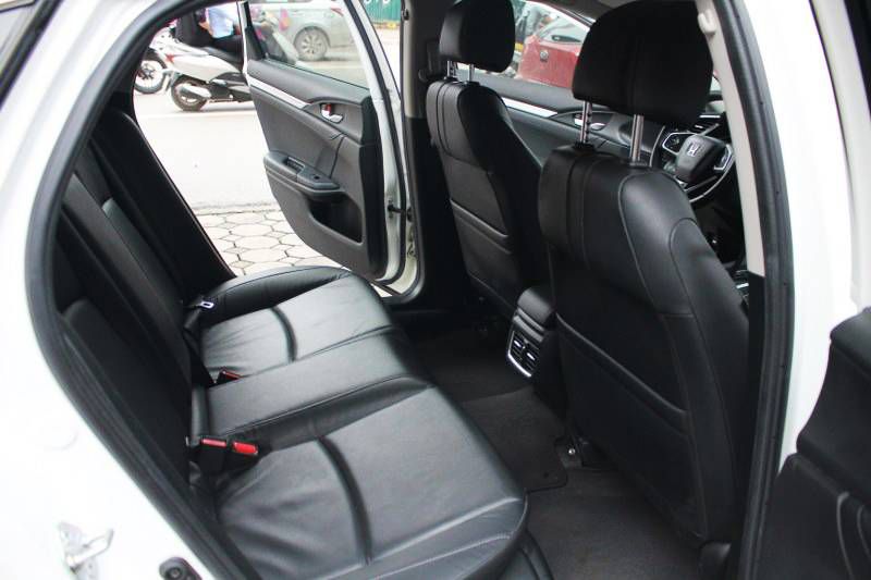 Ban Honda Civic 1.8G AT 2018 cu Ha Noi