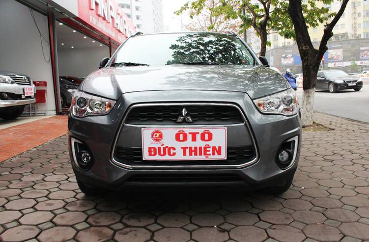 Ban Mitsubishi Outlander Sport 2.0AT 2015 cu Ha Noi