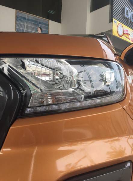 Ban Ford Ranger Wildtrack Bi-turbo moi du mau giao ngay LH: 0827707007
