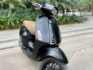 vespa Sprint 2017 biển C hoàn kiếm.xe chính chủ