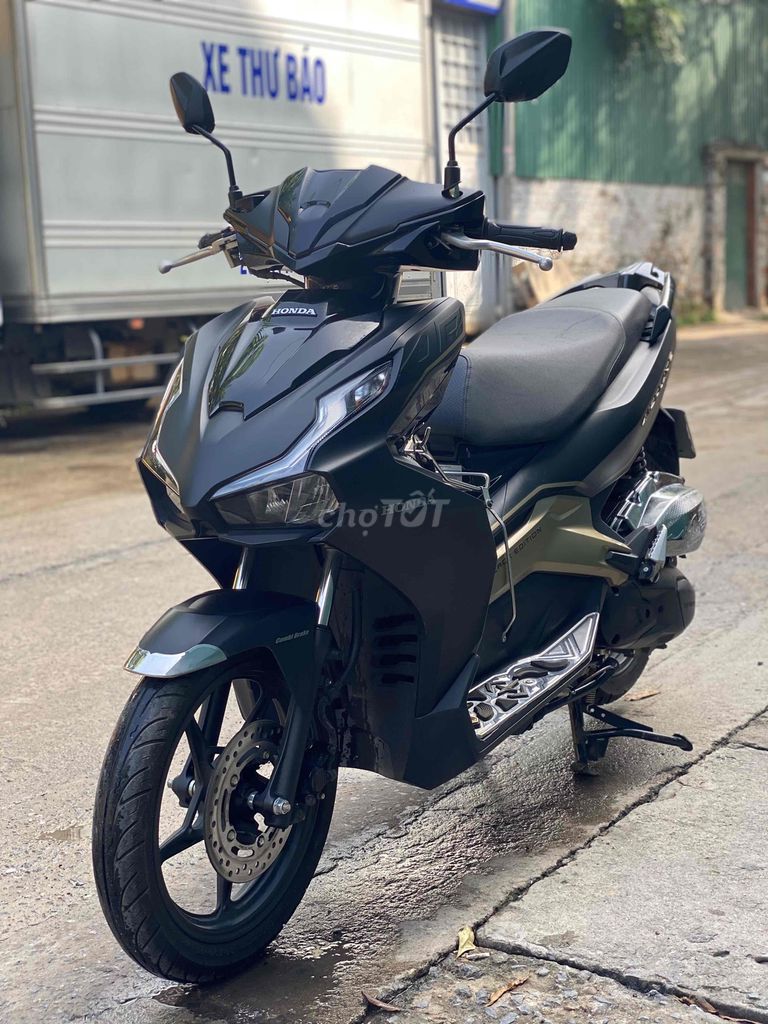 Honda Air Blade 2023 chính chủ sd còn rất mới