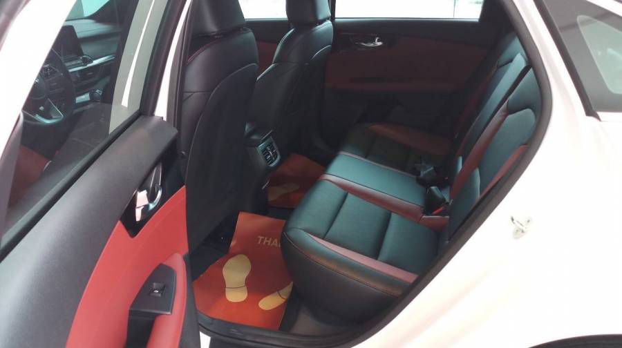 KIA CERATO PREMIUM 2019-KIA THAI BINH-GIAM GIA TIEN MAT,PHU KIEN CHINH HANG.HOTLINE PKD:0915.773.663