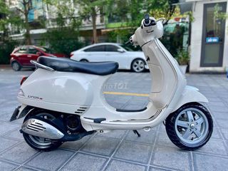 Vespa LX 2011  ie nâu trà sữa cực đẹp biển HN