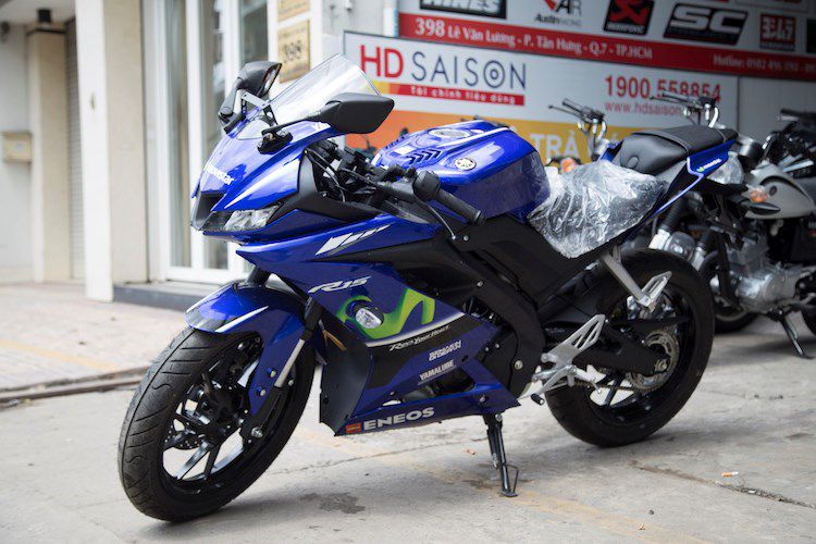 Moto Yamaha R15 Movistar "thet gia" 110 trieu tai VN