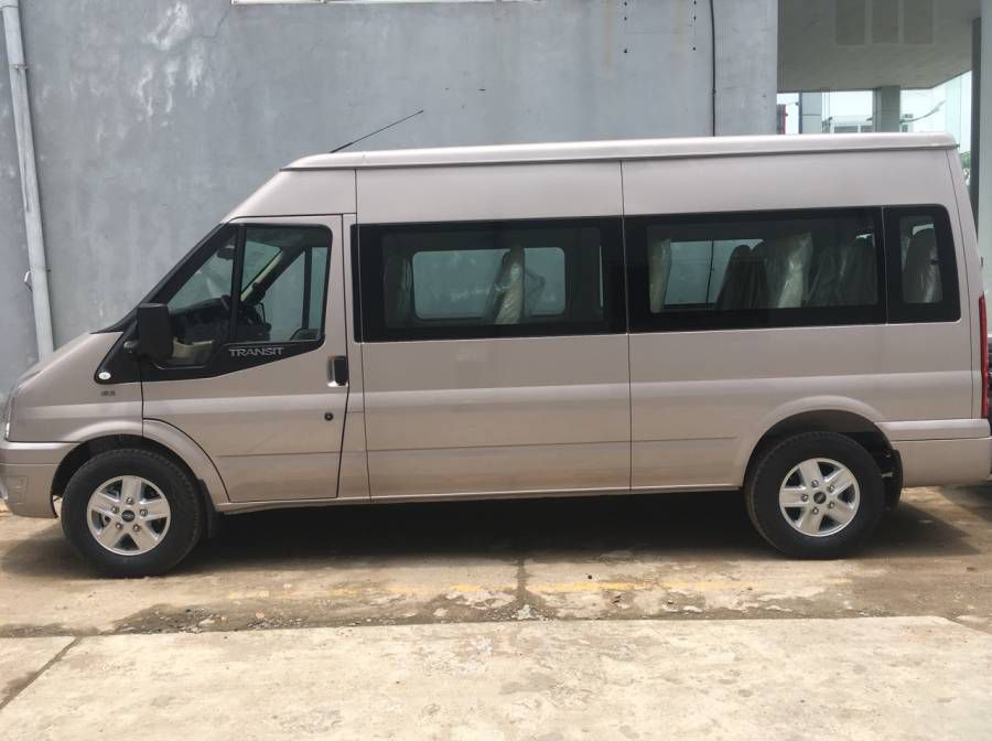 Ban Ford Transit Luxury 2019 moi Du mau giao ngay, LH 0827707007