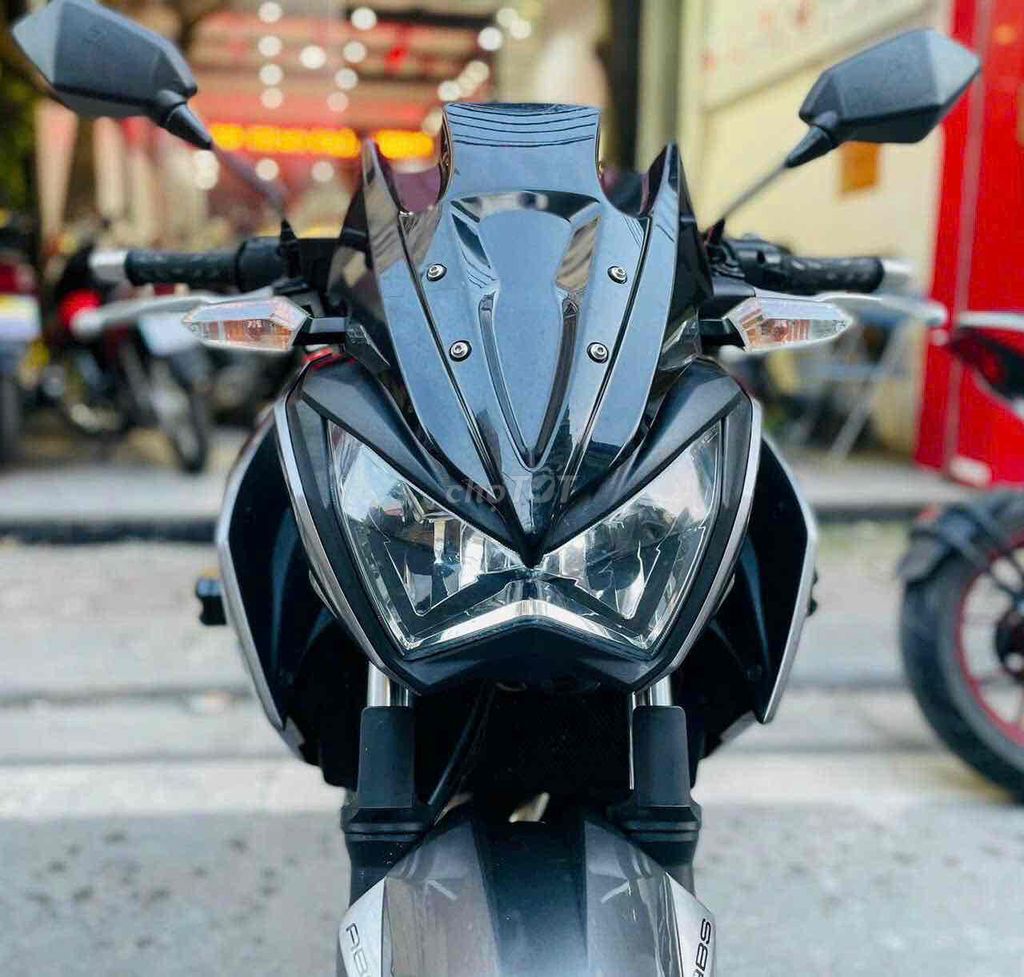 Kawasaki Z300 2017 màu ghi