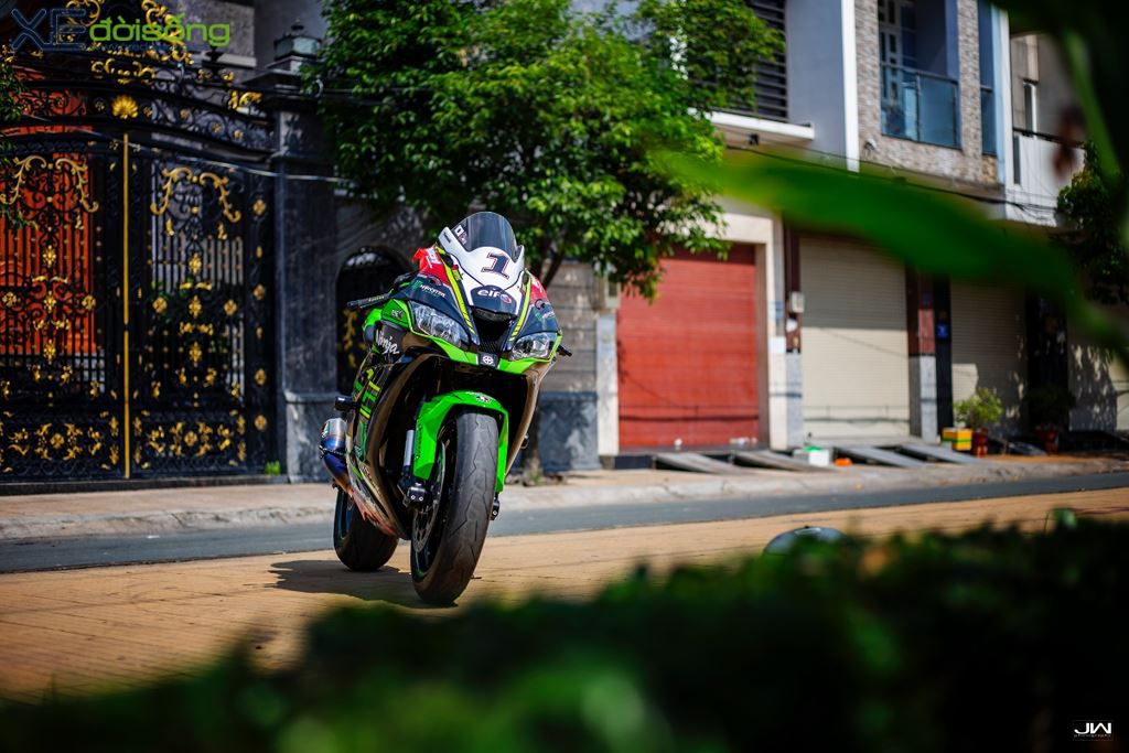 Kawasaki ZX10R 2018 độ phong cách WSBK tại Sài Gòn ảnh 7
