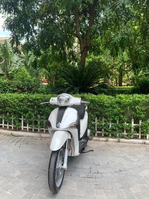 Piaggio Libety125 ie màu trắng thời trang!