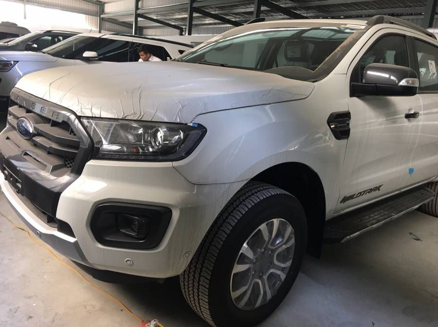 Ford Ranger XLS AT 2019 Sieu hot Du mau giao ngay Gia Khuyen mai lon . Lh 0827707007