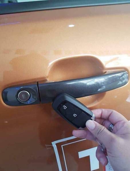 Ban Ford Ranger Wildtrack 2.0 Bitubor 2019 giao xe ngay gia cuc soc.