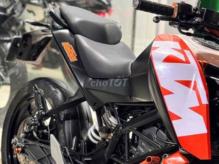 Cần bán KTM Duke 125 2016 ABS Biển SG 9 chủ