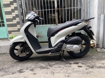 Cần bán Honda SH ý 150 -sm 107 chính chủ tên cavet