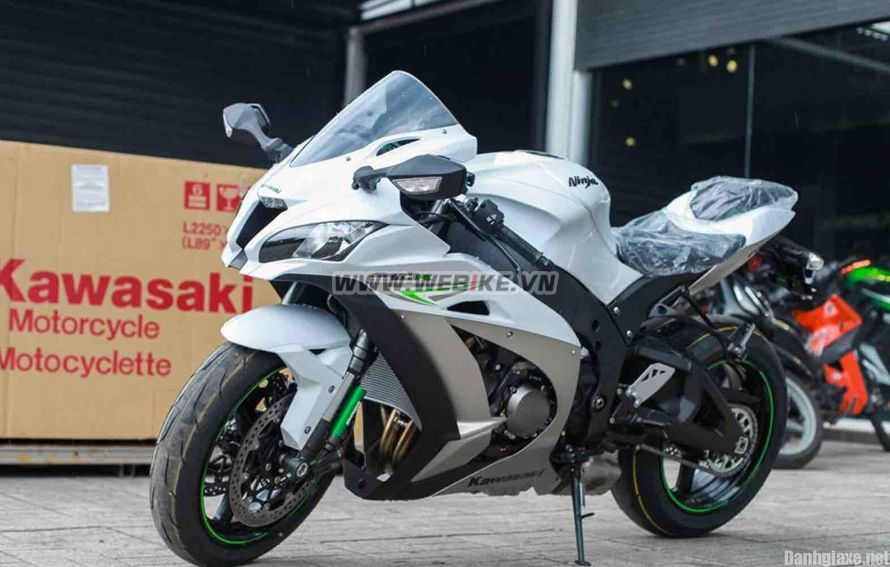 Can ban Kawasaki Ninja ZX10R ABS 2018 Den Dam Xanh La o TPHCM gia 200tr MSP #952118