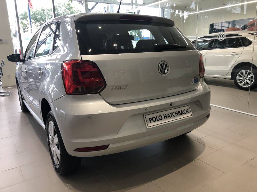 Ban Volkswagen Polo Hatchback 1.6 AT - 6 Cap So - Xe Nhap Khau Chinh Hang