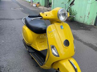 Bán vespa cực đẹp, máy êm. xe chính chủ