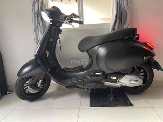 Vespa 150cc ABS chính chủ - Full đèn LED trước sau