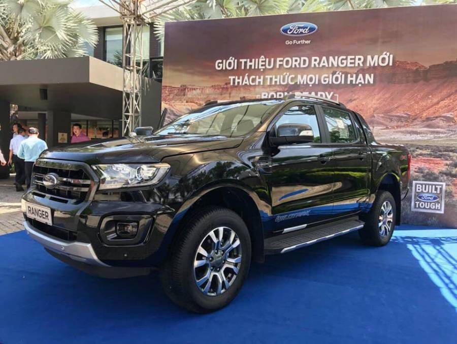 RANGER WILDTRAK 2.0 4X4 DU MAU GIAO NGAY, GIAM GIA TIEN MAT, TANG PHU KIEN LEN DEN 40TR.