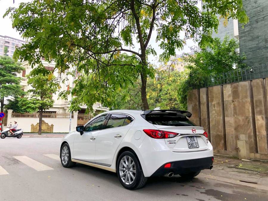 Mazda 3 HB 1.5 sx 2015 bien HN, mot chu tu dau, ful so bao duong hang