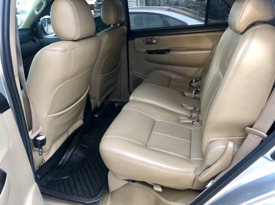 Ban Toyota Fortuner 2.5G 2014, so san, may dau, len full do choi, bao hanh hang