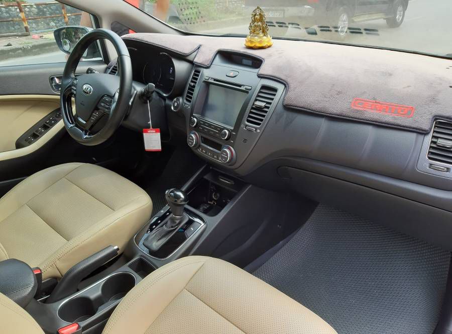 Ban Kia Cerato 1.6AT 2017 - So tu dong