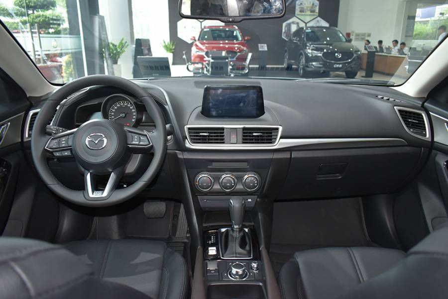 MAZDA 3 1.5 SEDAN - 2019 - GOI NGAY DE BAO GIA LAN BANH TOT NHAT - 0938 806 429