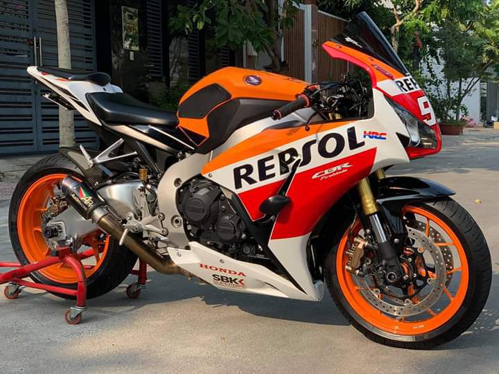 Cần Ban Cbr1000rr Repsol 18 ở Tphcm Gia 100tr Msp