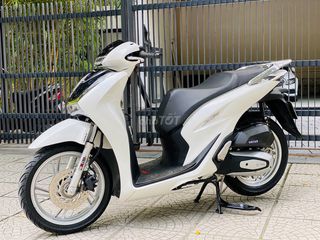 HONDA SH 150I ABS MÀU TRẮNG KHÓA THÔNG MINH 2022