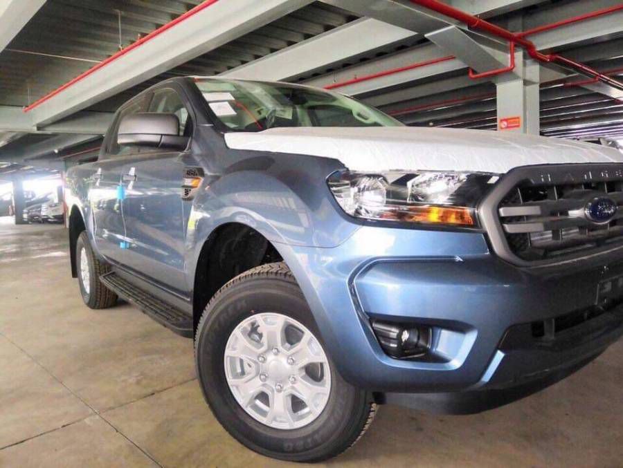 Ford Ranger XLS AT 2019 Sieu hot Du mau giao ngay Gia Khuyen mai lon . Lh 0827707007