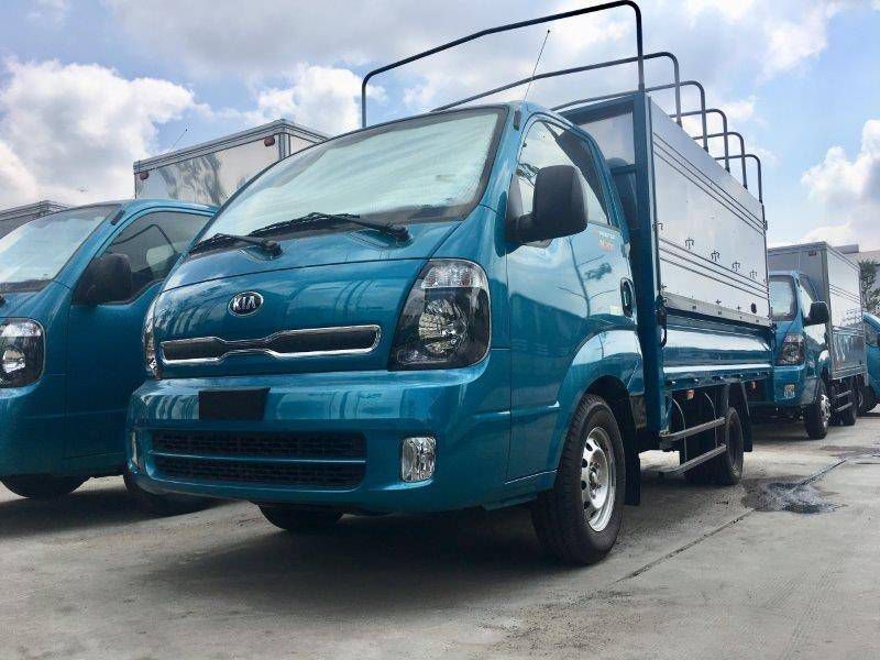 Xe tai kia 1.9 tan Thung 3.2m mau trang 2019 - Ho Tro Vay NH 80% - LH: 0938.903.187