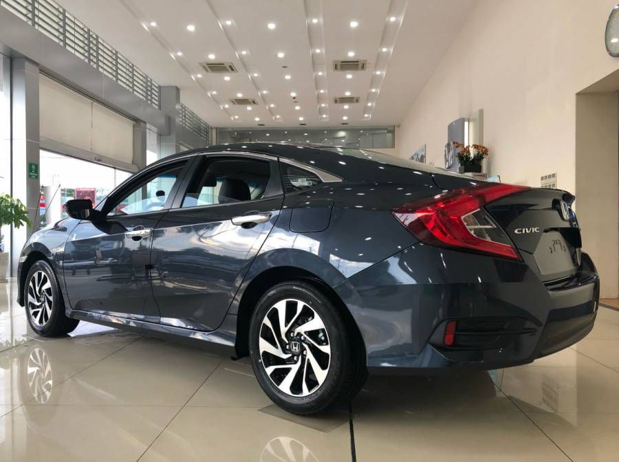 Honda Civic 1.8E New 2019 [Honda O To Binh Duong] - [Co Xe Giao Ngay] - [Gia Tot Nhat Binh Duong]