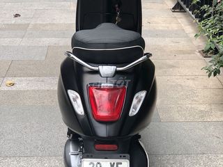 [HỖ TRỢ TRẢ GÓP] Vespa Đen Nhám đời 2015