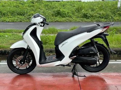 SH 125 đời 2016 khoá ga màu trắng đen 92D1-385.01