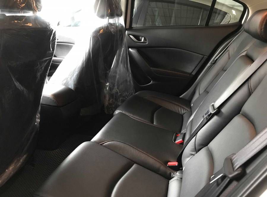 Ban Mazda 3 Hatchback 1.5AT 2016 cu Ha Noi