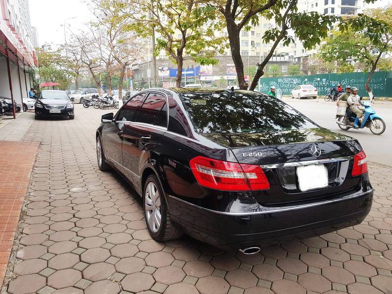 Ban Mercedes-Benz E250 E class 2011 cu Ha Noi