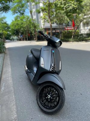 Vespa Sprint 2017 tặng cặp dầu ắc quy mới