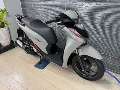 Honda SH 125 date 2023 xám Xi măng Bstp