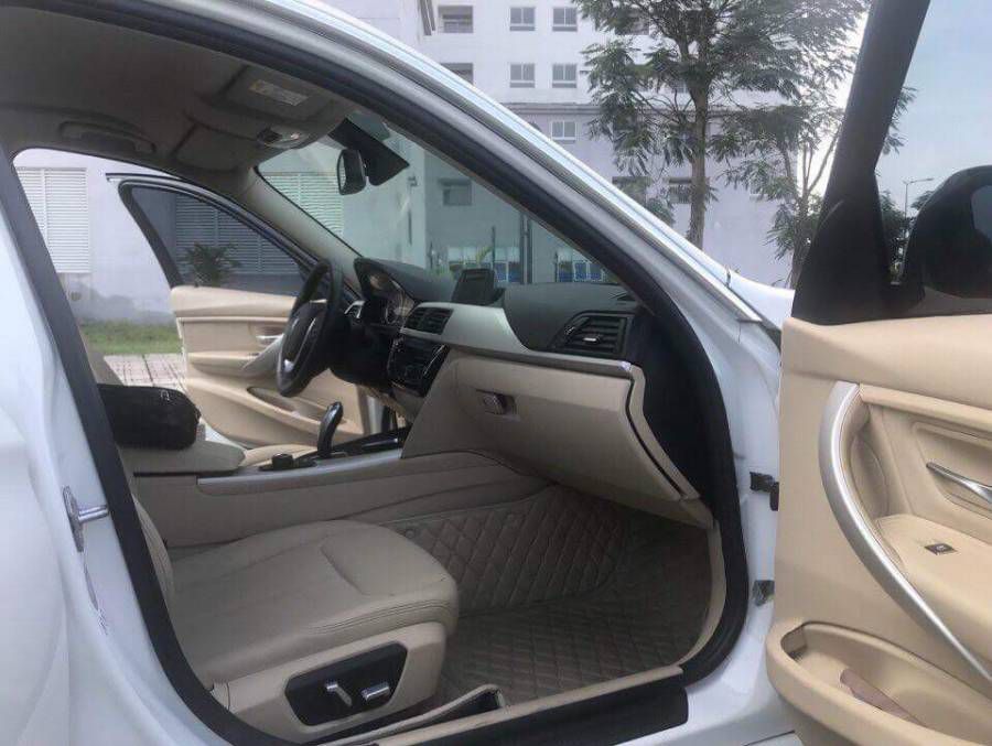 Xe BMW 320i doi 2015 mau trang, nhap khau