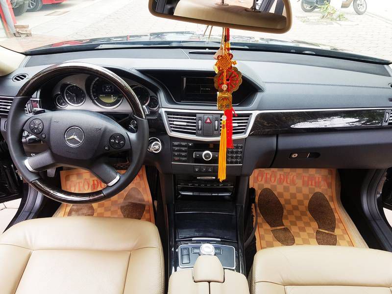 Ban Mercedes-Benz E250 E class 2011 cu Ha Noi