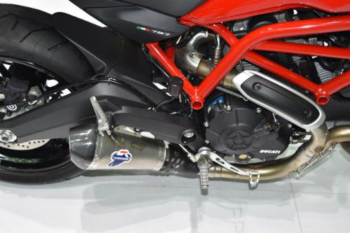 Ducati Monster 797 về Đông Nam Á giá 261 triệu đồng - 2