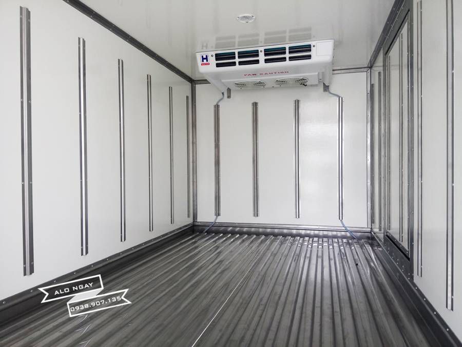 Xe tai dong lanh KIA K250 - Tai trong 1990 kg - May lanh am 15 do