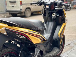 YAMAHA NOUVO SX vàng xe đẹp chạy ít máy còn zin