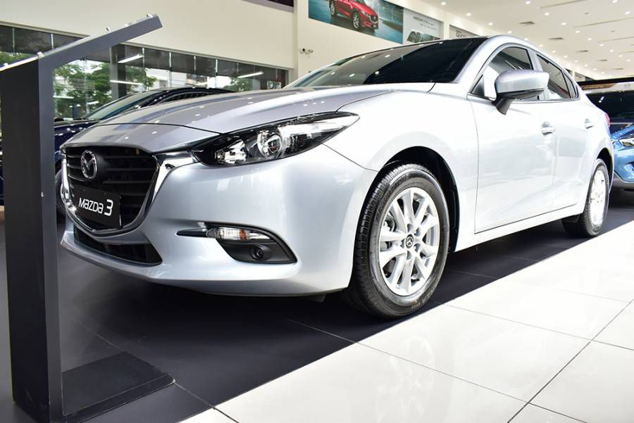 Ban Mazda 3 Face Lift 2019 moi Binh Duong