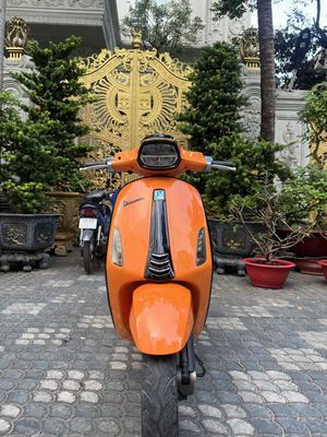 Vespa Sprint đời 216 bstp