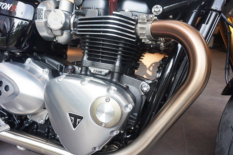 Moto Triumph Thruxton R chinh hang gia 595 trieu tai VN-Hinh-11