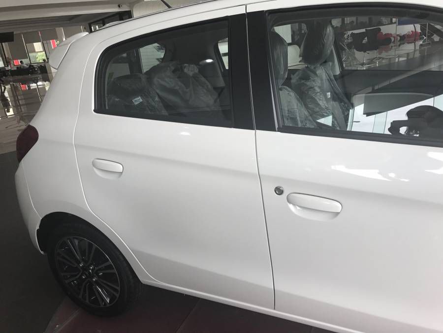 Sieu khuyen mai 50 trieu duy nhat trong thang 6, Mitsubishi Mirage giao xe ngay duy nhat tai Ha Noi goi ngay Hotline : 0966335899 de nhan bao gia uu dai nhat!