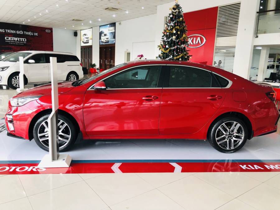 KIA CERATO PREMIUM (2.0) GIA TOT NHAT KHU VUC, UU DAI LON TRONG THANG 6 - TRA TRUOC TU 175tr - CO XE GIAO NGAY - HOTLINE 08.6868.9191 (24/7)